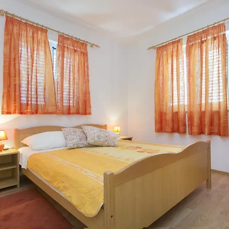 Apartment With A Parking Space Srima - Vodice, - 17660