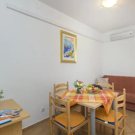 Apartment With A Parking Space Srima - Vodice, - 17660 *