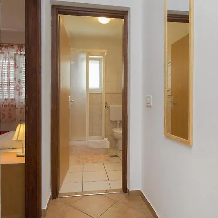 Apartment With A Parking Space Srima - Vodice, - 17660